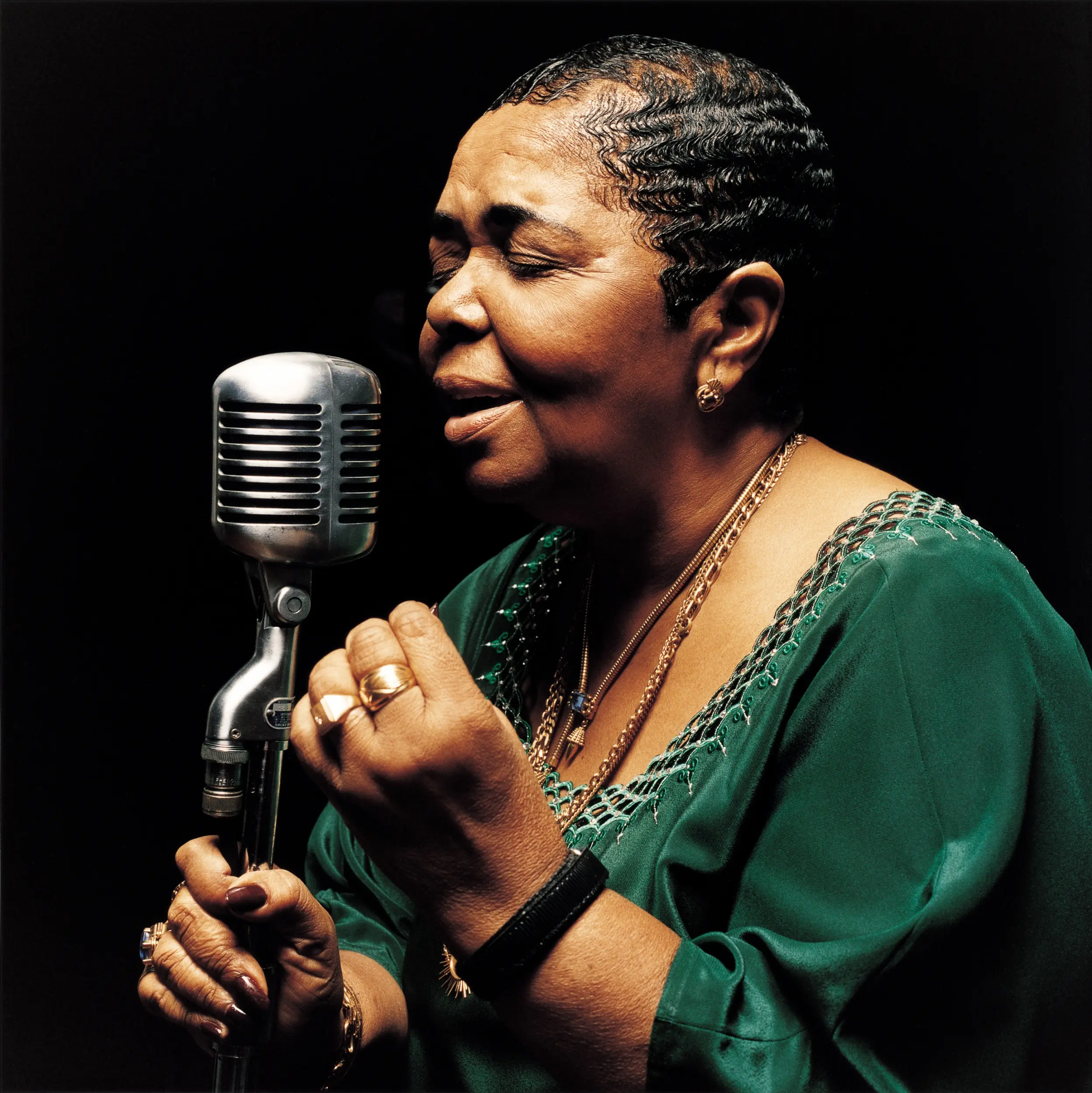 Cesária Évora Orchestra ©M Joe Wuerfel Lusafrica